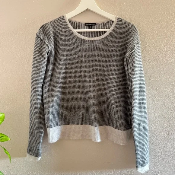 James Perse Cashmere featherlight sweater - Picture 9 of 9